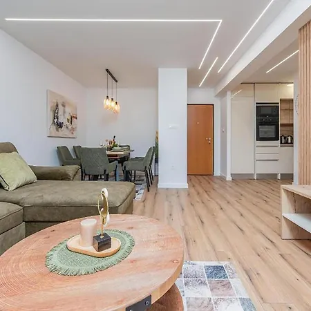 Apartman Cozy In With Wifi Zára